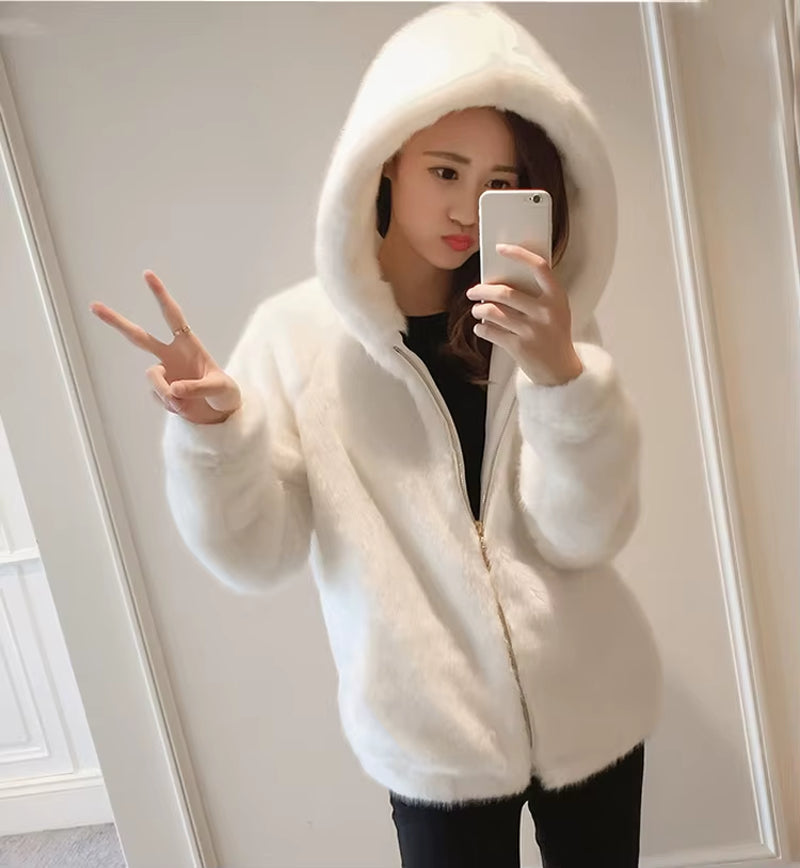 Rabbit Imitation Fur Winter Grass Mink Faux Fur Coat Ladies Artificial Fur Hooded Soft plus Size Women'S Jacket Red,4Xl,5Xl